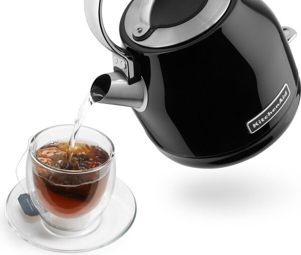 KitchenAid 5KEK1222EAC Rychlovarná konvice Stella krémová