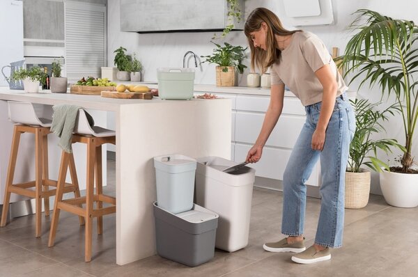 Světle modrá nádoba na kompostovatelný odpad 5 l Ready To Collect – Curver