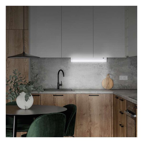 Výklopné LED kuchyňské svítidlo WO215, 58 cm, bílá