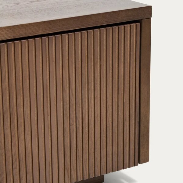 LÉTO -15% Kave Home Hnědý TV stolek Helvine 200 x 40 cm