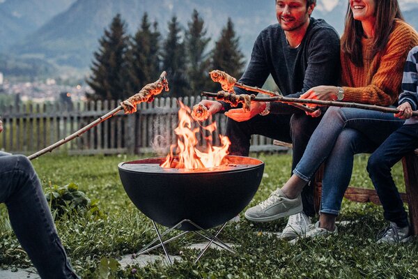 Höfats designové zahradní grily Bowl Star Stand Large