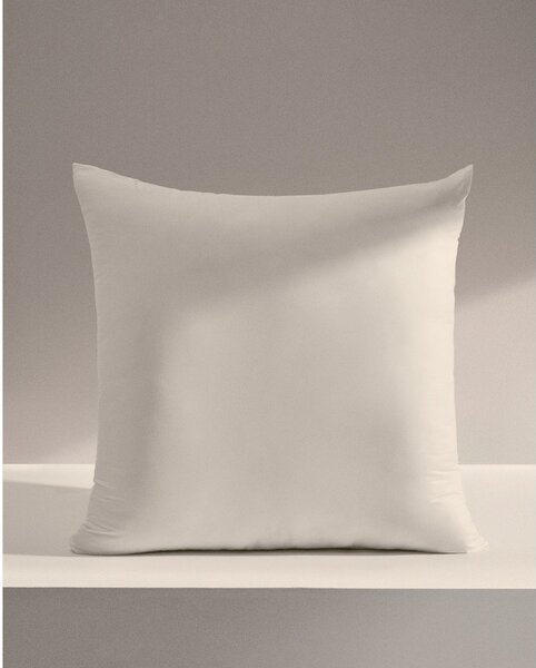 Polštář 70x70 cm Fluff – Kave Home