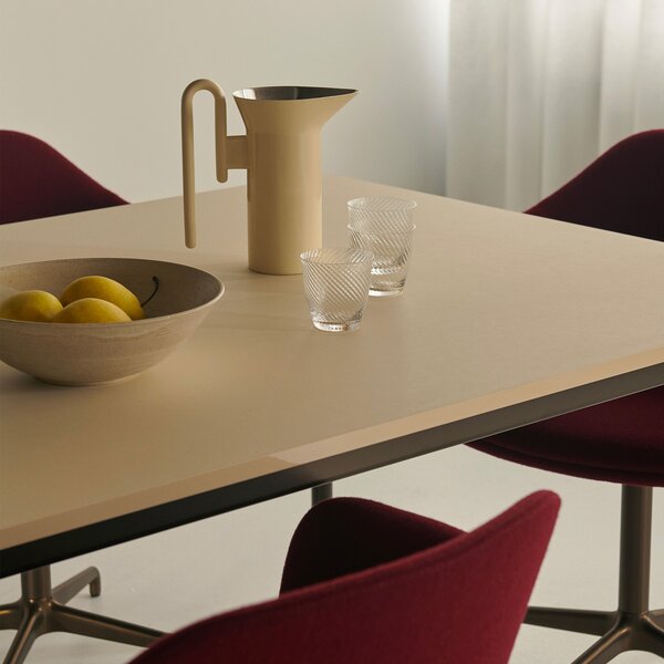 &Tradition designové džbány Momento Jug