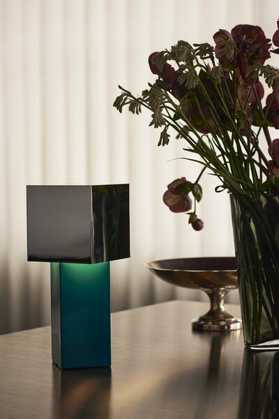 &Tradition ddesignové stolní lampy Pivot