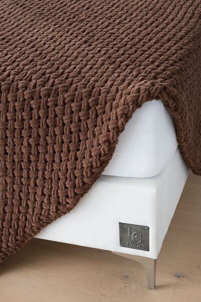 Deka Knittingly hnědá Ručně pletená deka 130/170