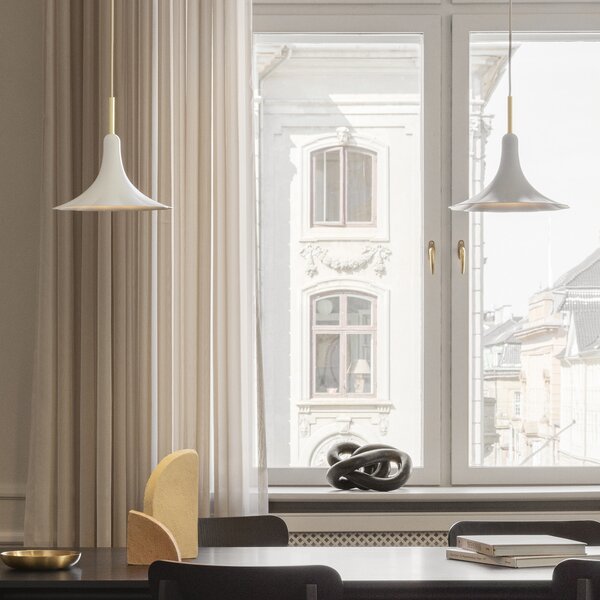 Nuura designová závěsná svítidla Petalii 1 (průměr 28 cm)
