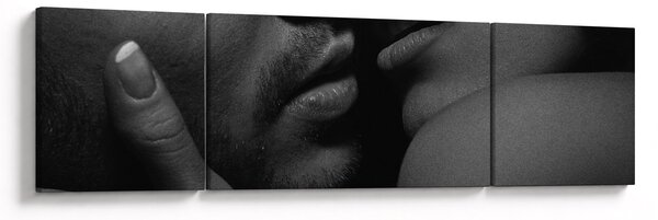 Obraz - Polibek, černobílá fotografie (170x50 cm)