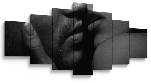 Obraz - Polibek, černobílá fotografie (210x100 cm)