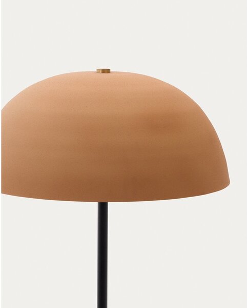 Stojací lampa v terakotové barvě s kovovým stínidlem (výška 140 cm) Nibla – Kave Home