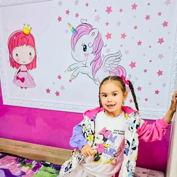 INSPIO-textilní přelepitelná samolepka - Samolepky na zeď pro holčičky - Princezna a jednorožec