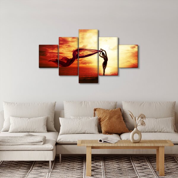 Obraz - Silueta ženy v západu slunce (125x70 cm)