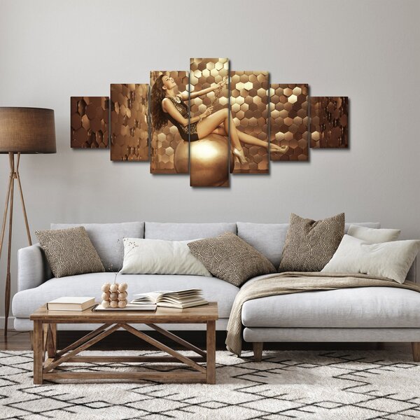 Obraz ženy ve zlaté místnosti (210x100 cm)
