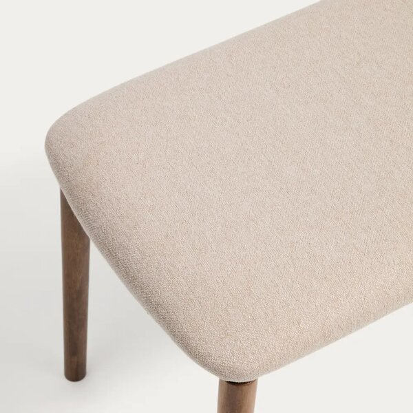 Kave Home Hnědá dřevěná lavice Evera 122 cm s čalouněným sedákem