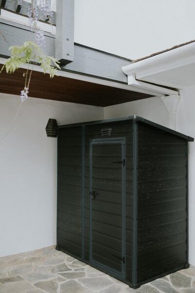 Zahradní domek Keter Essential Shed 6x4 - 112 × 184 × 195 cm - tmav edý/erný