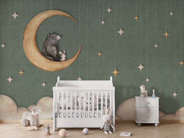 FUGU Dětská tapeta Medvídek na měsíci a hvězdy zelená – Bear on the Moon Green Materiál: Digitální eko vlies - klasická tapeta nesamolepicí