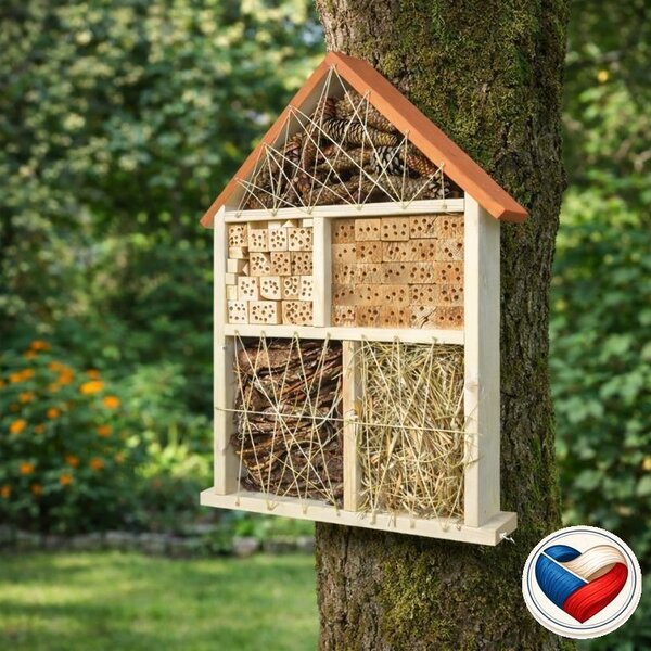 Hmyzí hotel pro včely a berušky 47×76 cm, česká výroba