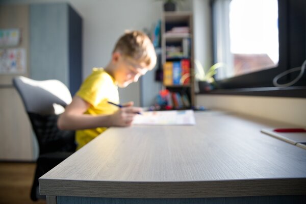 Čilek Studentský psací stůl velký Trio