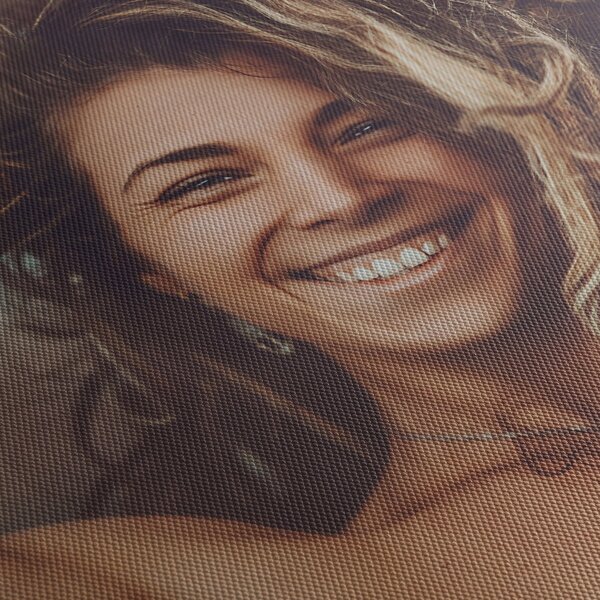 Obraz - Portrét mladé ženy (s hodinami) (90x30 cm)