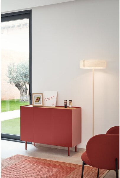 Červená nízká komoda v dekoru dubu 110x85 cm Arista – Teulat
