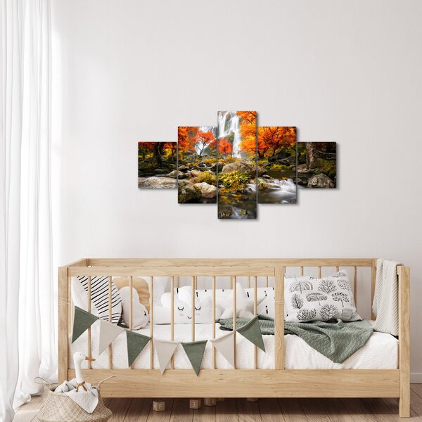 Obraz - Vodopády v oranžovém lese (125x70 cm)
