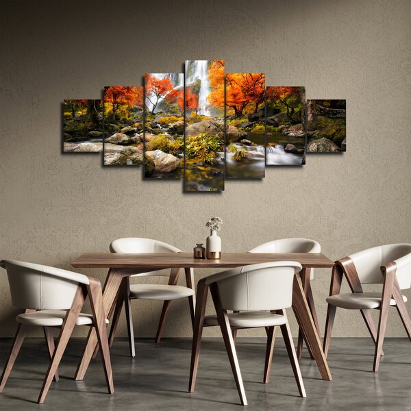 Obraz - Vodopády v oranžovém lese (210x100 cm)