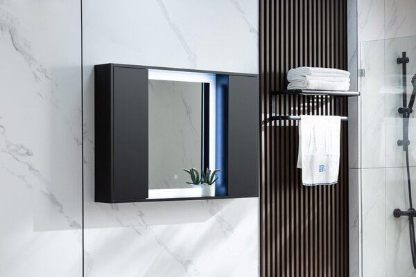 Zrcadlová skříňka – matná černá barva – 120W x 70H – s LED osvětlením a 4 nastavitelnými policemi