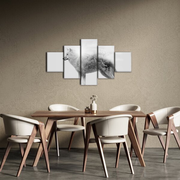 Obraz - Arktický vlk zrcadlící divokou krajinu, černobílý (125x70 cm)