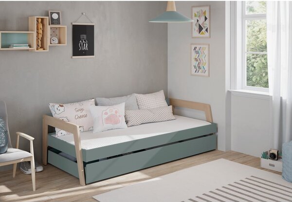 Zelená/šedozelená dětská postel z borovicového dřeva s výsuvným lůžkem s úložným prostorem s roštem 90x200 cm Carrie – Marckeric