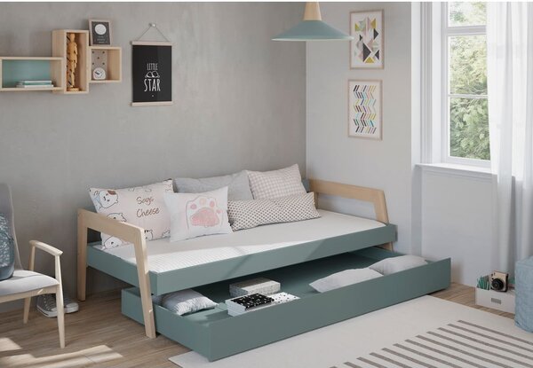 Zelená/šedozelená dětská postel z borovicového dřeva s výsuvným lůžkem s úložným prostorem s roštem 90x200 cm Carrie – Marckeric