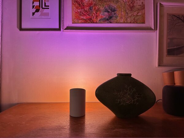 8720169339651 Philips Hue White and color Gradient Play Wall Washer stolové svítidlo 20W/1035lm 2000-6500K+RGB bílá + PSU + plug