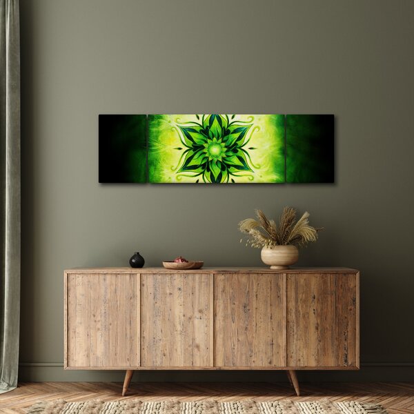 Obraz - Květinová mandala v zeleném pozadí (170x50 cm)