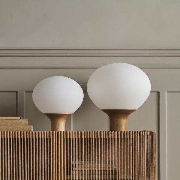 Bolia designové stolní lampy Acorn Table Lamp (průměr 32 cm)