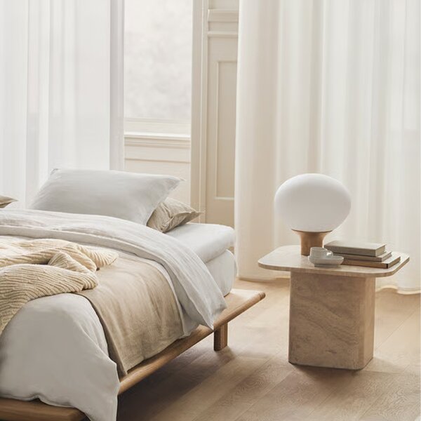 Bolia designové stolní lampy Acorn Table Lamp (průměr 32 cm)