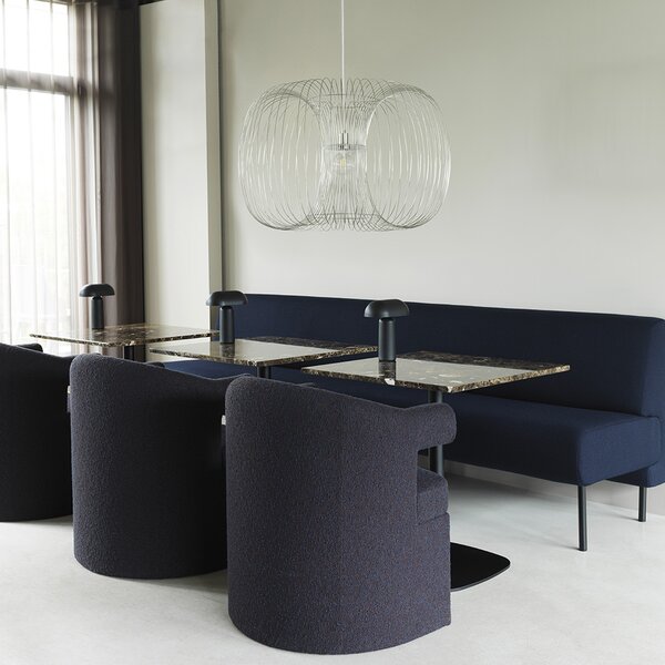 Normann Copenhagen designová závěsná svítidla Coil Lamp (76 x 37 cm)