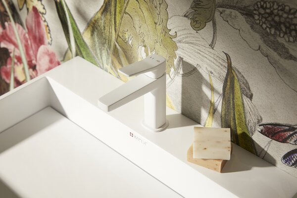KFA Armatura Malaga White umyvadlová baterie stojící bílá 4522-815-44
