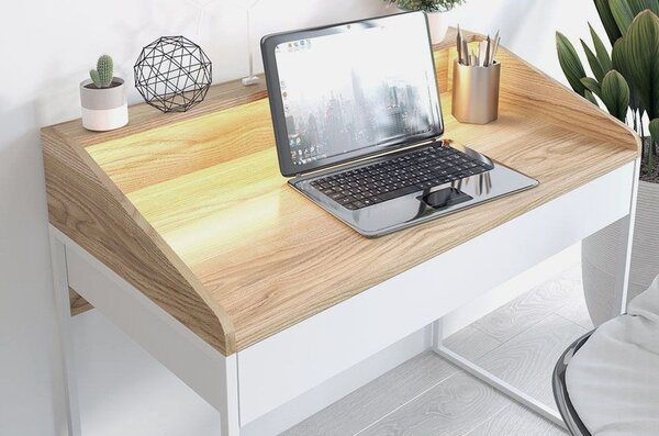 PC stolek Naturlig Fenne (bílá). Akce -12%