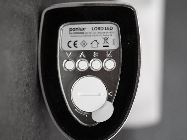 PANLUX s.r.o. Stolní LED lampička LORD LED s displejem - neutrální - bílá, hnědá, černá kůže Barva produktu: Bílá