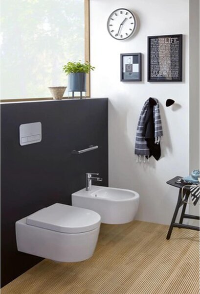 Villeroy & Boch Avento Combi-Pack Závěsné WC s hlubokým splachováním, bez okraje + WC sedátko, bílé CP, 1 ks