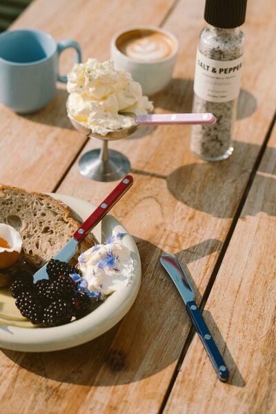 Kovový otvírák na lahve Bistrot Brillant – Lapis Blue