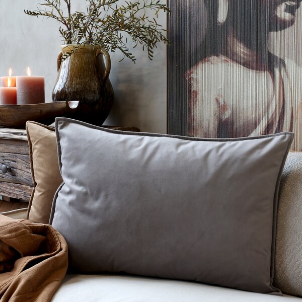 Sametový povlak na polštář Aix Thunder Grey 50 × 70 cm