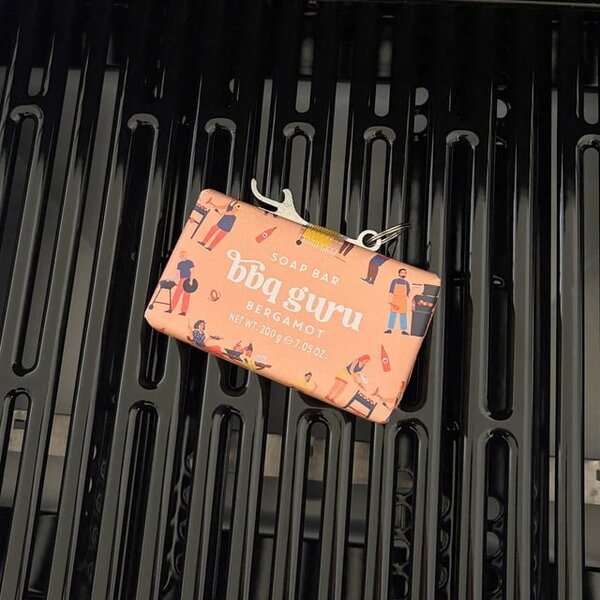Tuhé mýdlo pro muže BBQ Guru + otvírák lahví 200 g