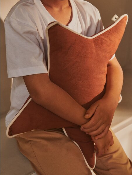 Dekorativní polštář Star Brown Clay 48 cm