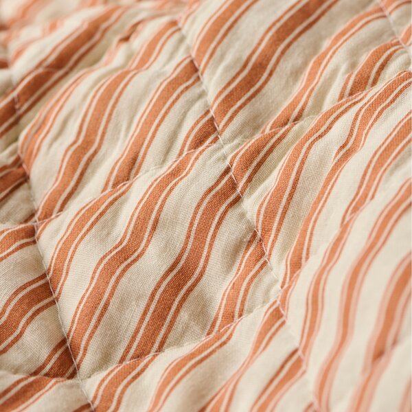 Prošívaný přehoz Sand / Sienna stripes 130 × 180 cm