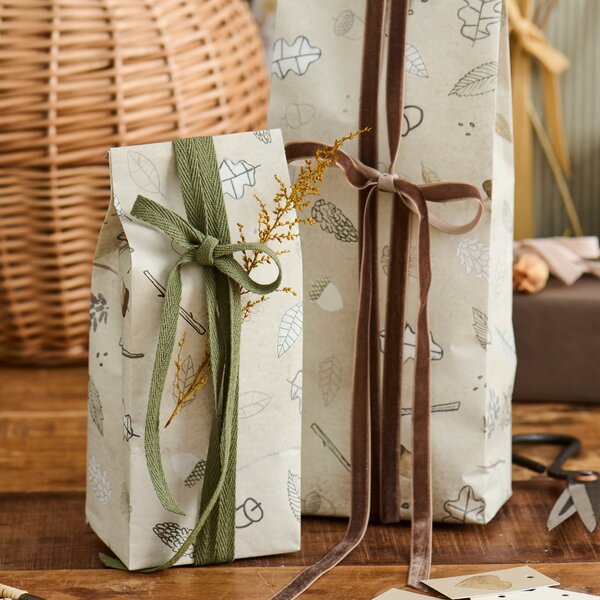 Papírový sáček Moss green stripes 22,5 cm – set 5 ks