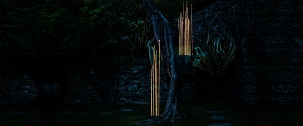 Artemide Venkovní sloupek Reeds Triple, 22 W, IP67