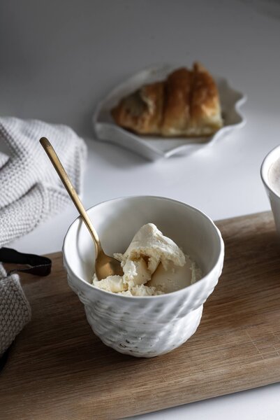 Christina Iversen Studio Porcelánový hrnek Konkylie CHI103