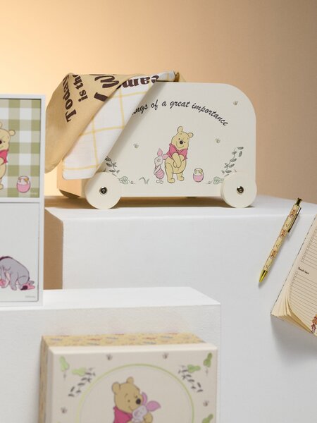 Sinsay - Úložný box na kolečkách Winnie the Pooh - béžová