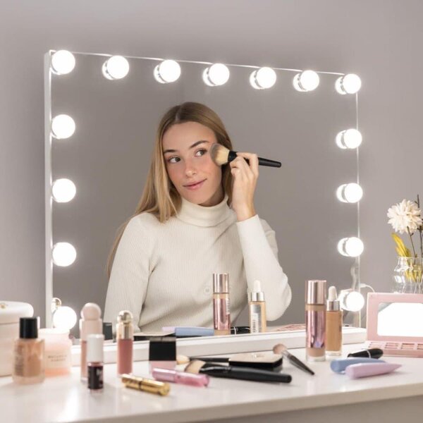 Zrcadlo UNIQ XL Noelle Hollywood s 15 LED diodami – kosmetické zrcadlo