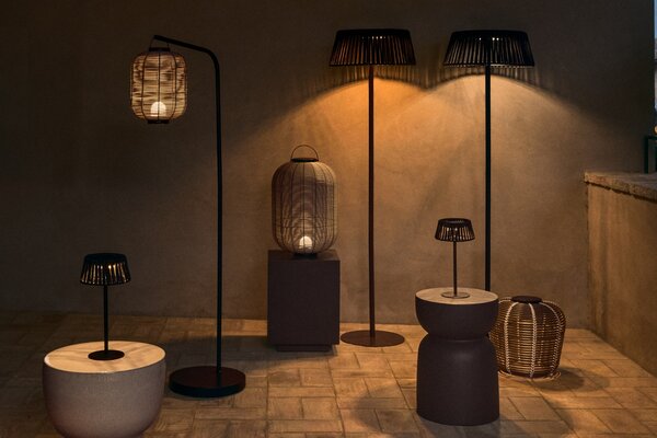 Kave Home Černá zahradní solární LED lampa Aldet