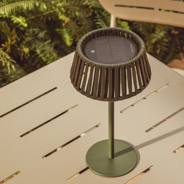 Kave Home Zelená zahradní solární LED lampa Aldet